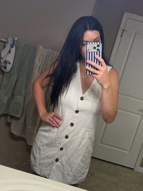 Cream Button-Front Sleeveless Dress